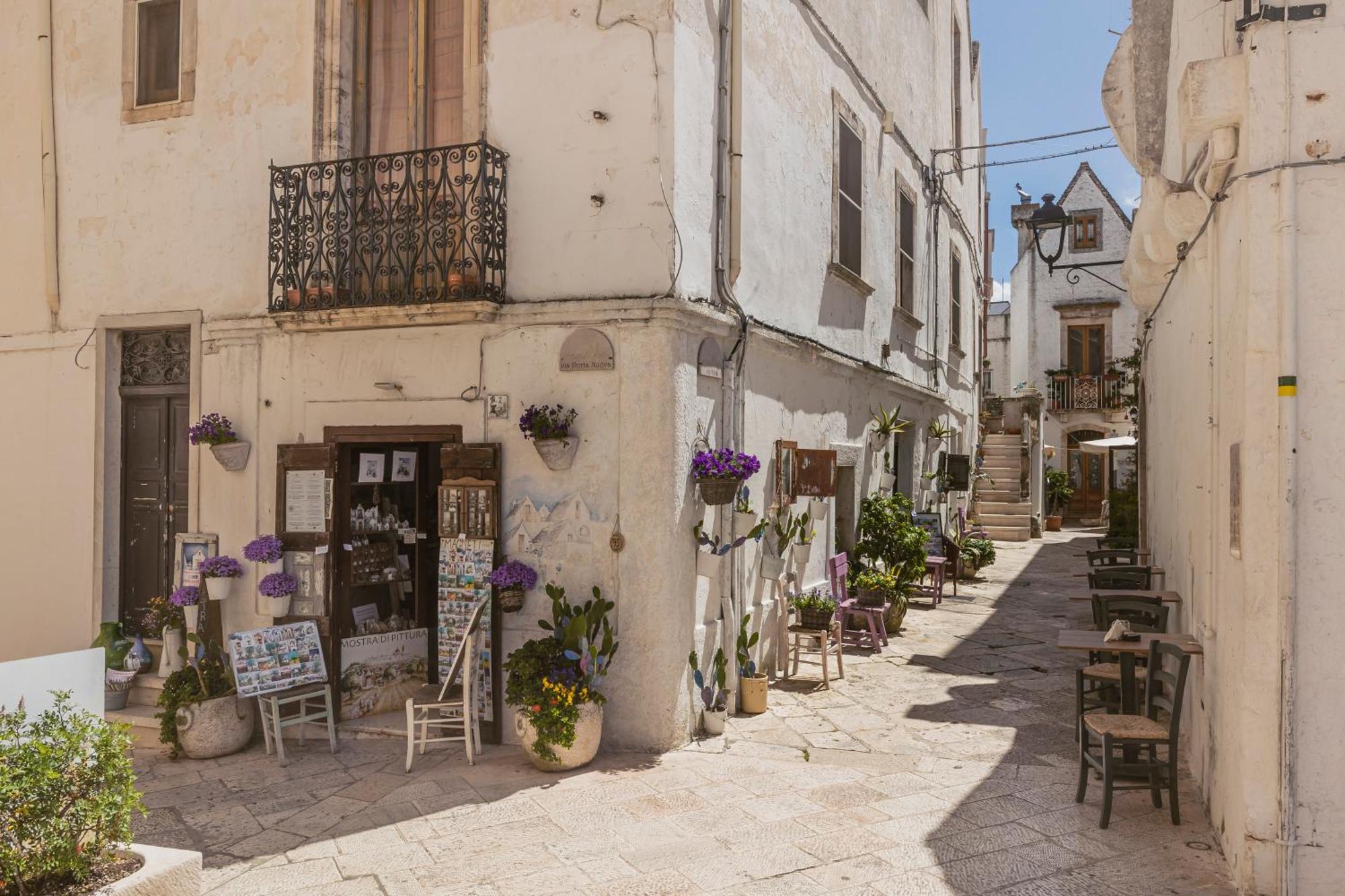 Via Dura - Apulian Sweet House - In Pieno Centro Storico Villa Locorotondo Exterior photo